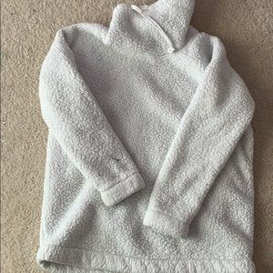 white bully fur hoodie